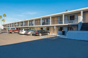 Отель Rodeway Inn Phoenix North I-17  Финикс